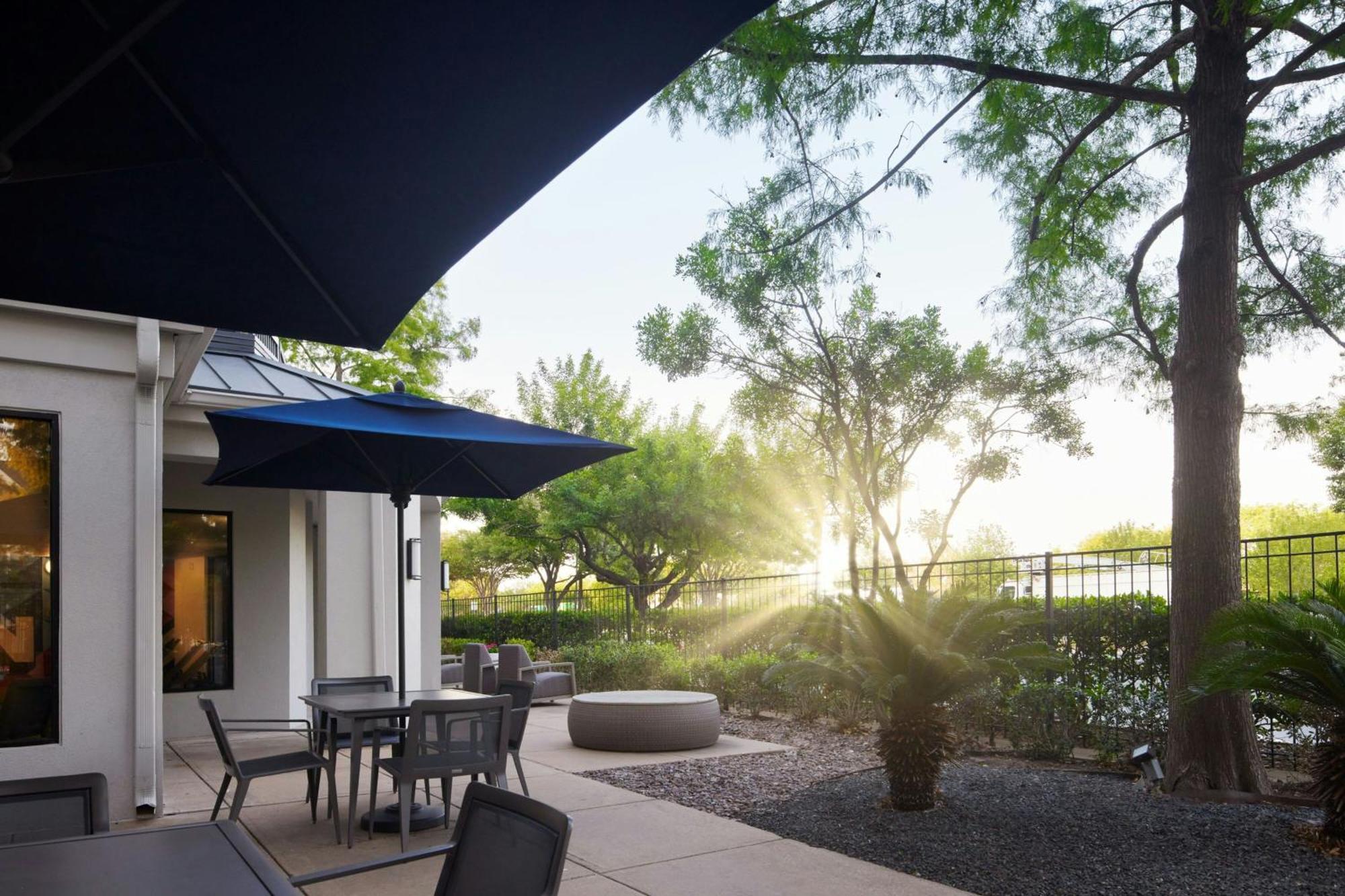 Hotel Courtyard Austin South Exterior foto